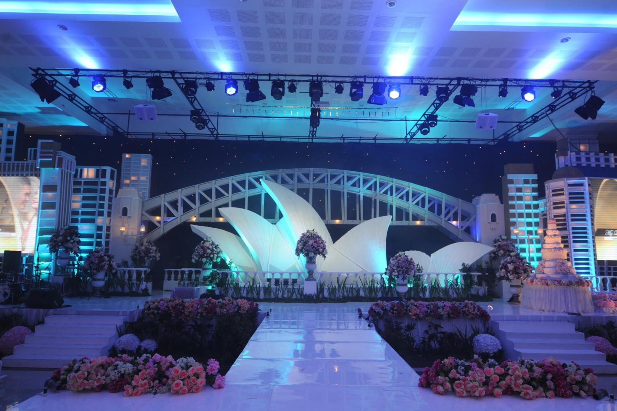 Regina Hotel Pemalang Buitenkant foto